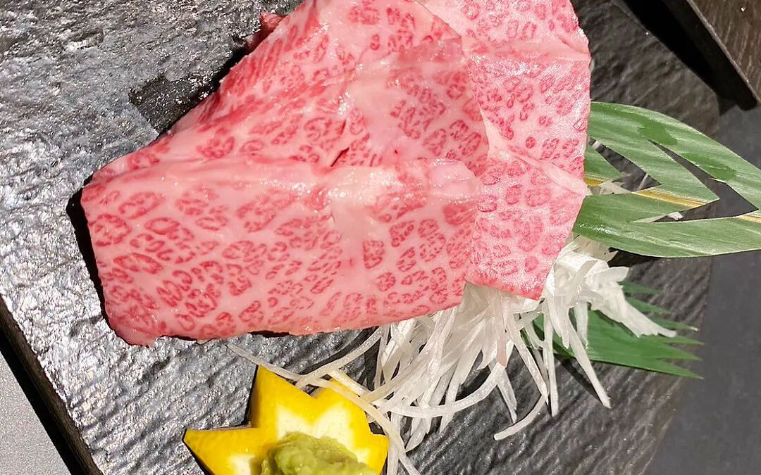 北新地中心にある【和牛焼肉 伍感(ごかん)】